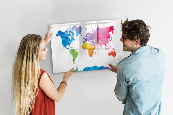 Tableau magnétique effaçable Une carte colorée pour les photos et les notes
