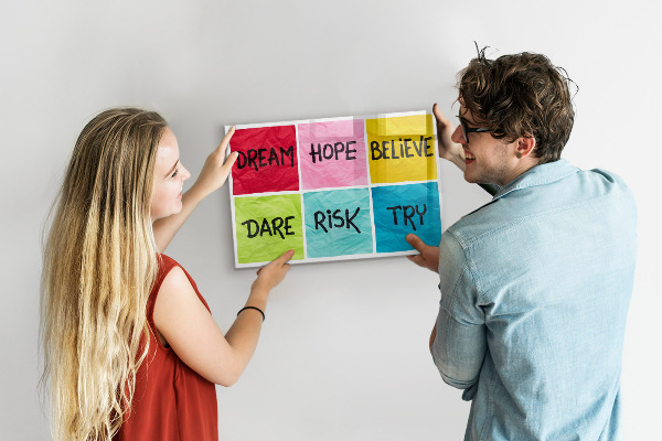 Tableau magnétique effaçable Des slogans inspirants pour l'action et les rêves