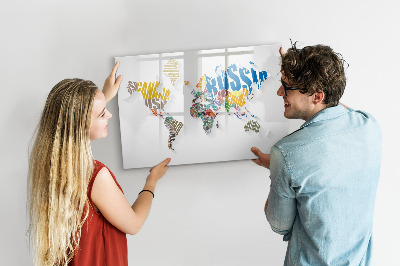 Tableau magnétique effaçable Une carte du monde avec des souvenirs personnels