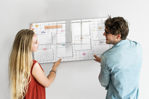 Tableau magnétique effaçable Plan hebdomadaire avec espace pour photos