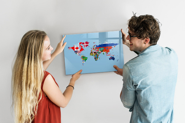 Tableau magnétique effaçable Une carte du monde avec des lieux et des souvenirs
