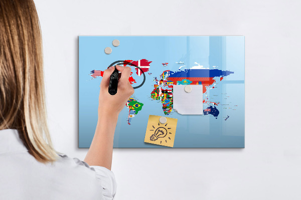 Tableau magnétique effaçable Une carte du monde avec des lieux et des souvenirs