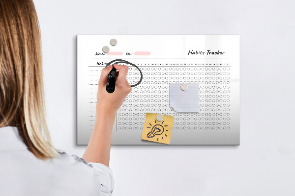 Tableau magnétique effaçable Suivi des habitudes revisité