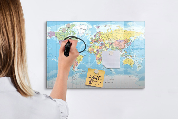Tableau effaçable magnétique Une carte du monde avec des souvenirs personnels