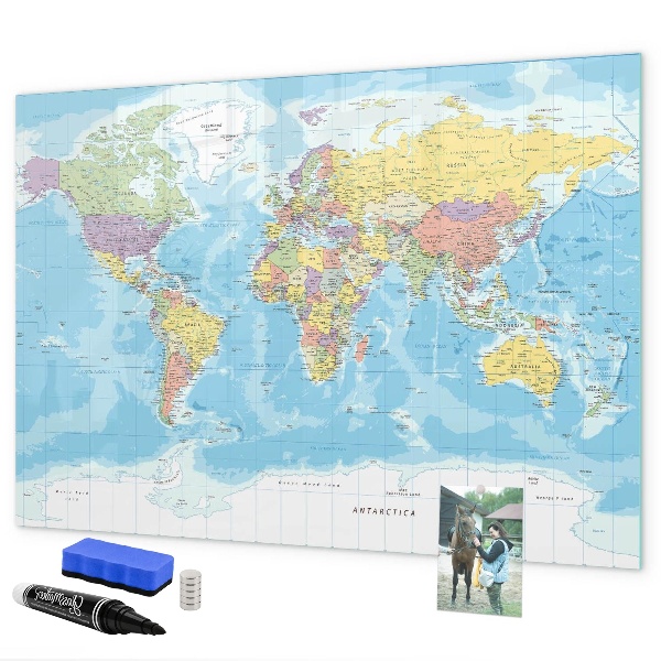Tableau effaçable magnétique Une carte du monde avec des souvenirs personnels