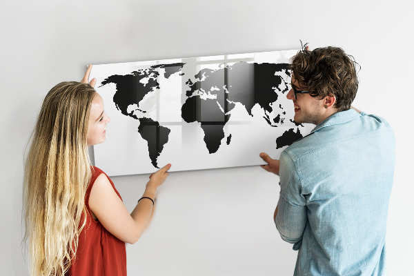 Tableau magnétique effaçable Une carte du monde avec les lieux de mémoire