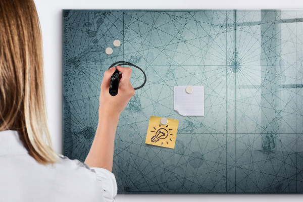 Tableau magnétique effaçable Un tableau élégant pour les notes et les photos