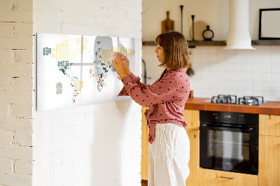 Tableau magnétique effaçable Une carte du monde avec des souvenirs personnels