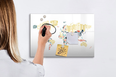 Tableau magnétique effaçable Une carte du monde avec des souvenirs personnels