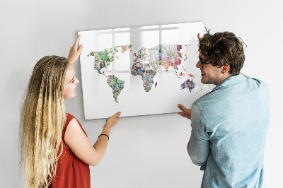 Tableau magnétique effaçable Une carte du monde avec des souvenirs personnels
