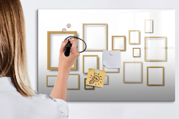 Tableau magnétique effaçable Un espace créatif pour les photos et les notes