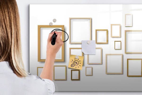 Tableau magnétique effaçable Un espace créatif pour les photos et les notes