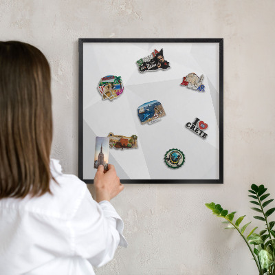Tableau magnétique encadré de couleur noire Géométrie blanche