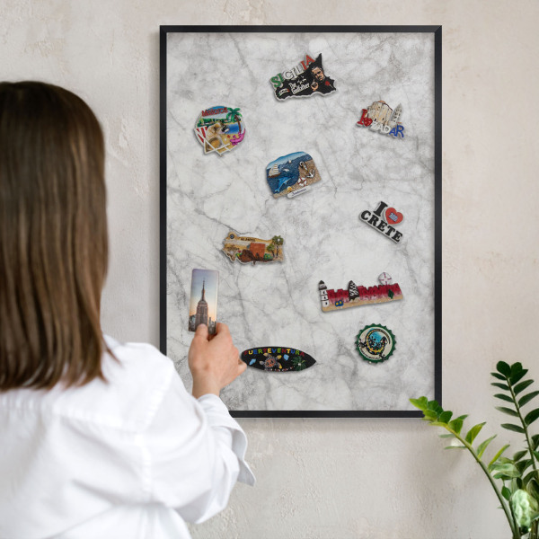 Tableau magnétique encadré de couleur noire Marbre gris