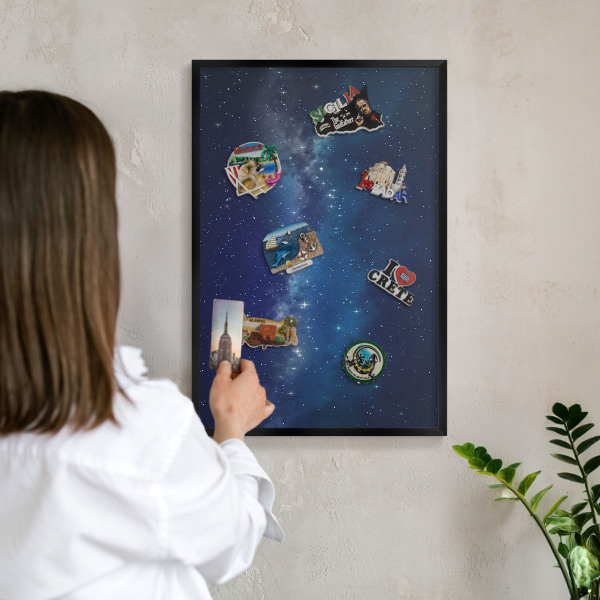 Panneau pour aimants souvenirs cadre noir Espace stellaire