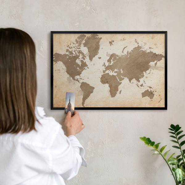Panneau pour aimants souvenirs cadre noir Carte du monde