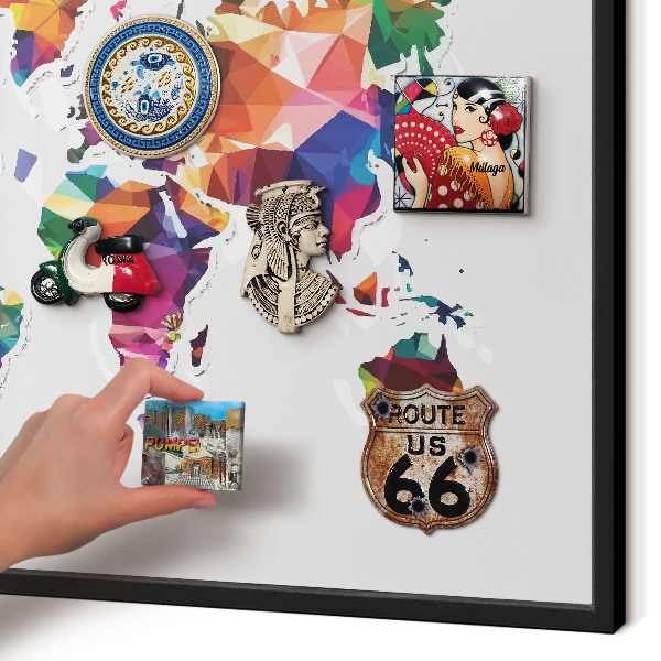Tableau magnétique encadré de couleur noire Carte du monde