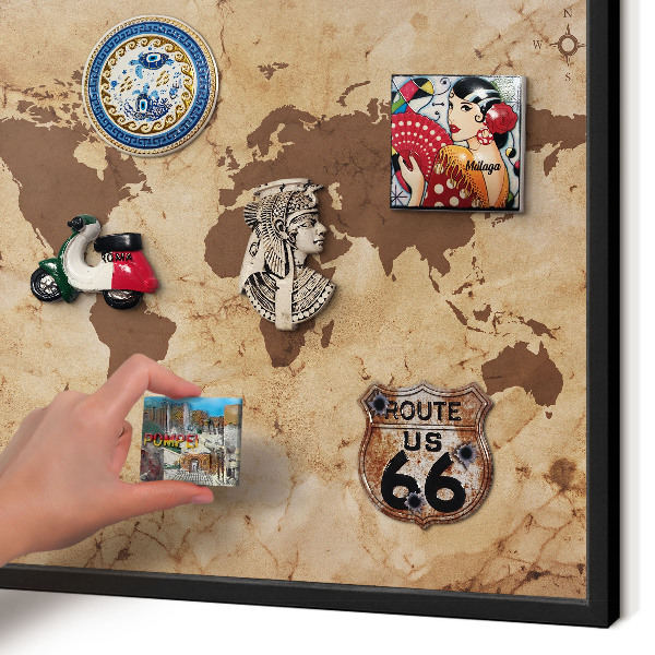 Panneau pour aimants souvenirs cadre noir Carte du monde