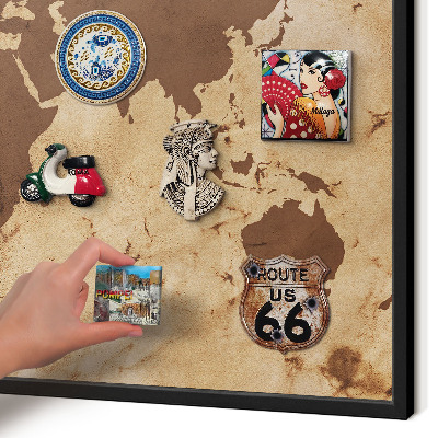 Panneau pour aimants souvenirs cadre noir Carte du monde
