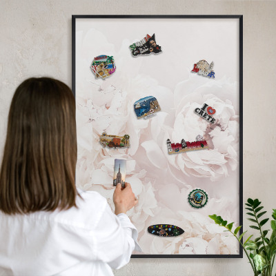 Tableau magnétique encadré de couleur noire Pivoines blanches