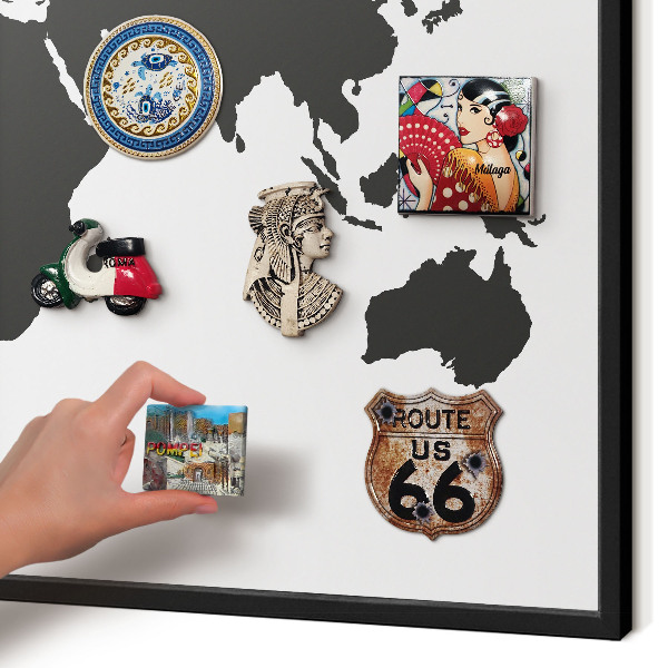 Panneau pour aimants souvenirs cadre noir Carte du monde