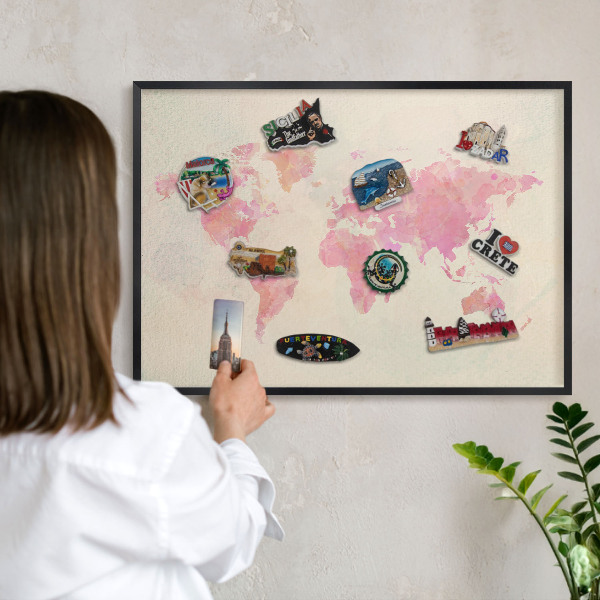 Panneau pour aimants souvenirs cadre noir Carte du monde