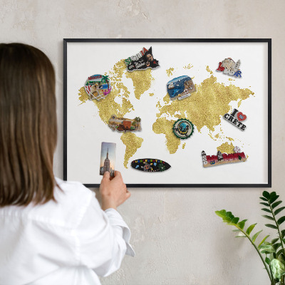 Tableau magnétique encadré de couleur noire Carte du monde