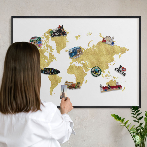 Tableau magnétique encadré de couleur noire Carte du monde