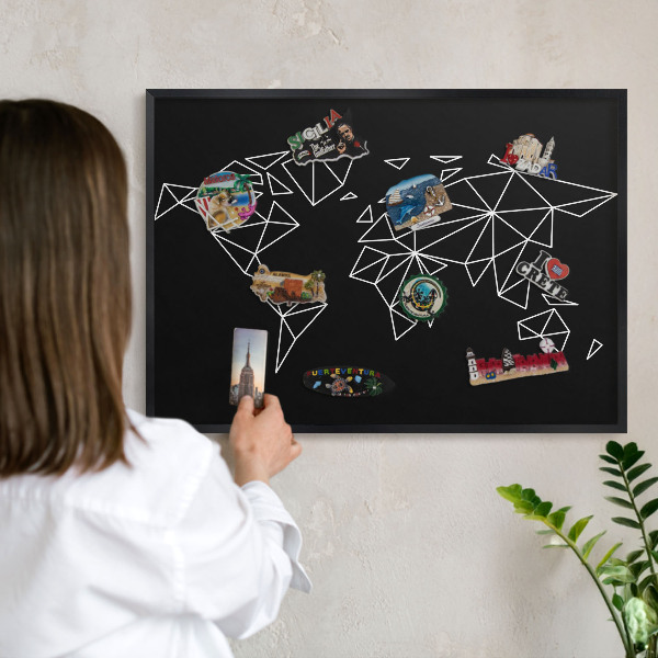 Panneau pour aimants souvenirs cadre noir Carte du monde