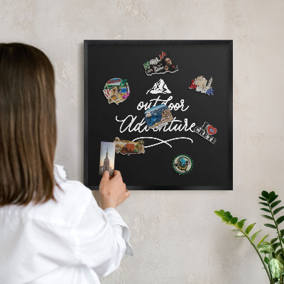 Tableau magnétique encadré de couleur noire Aventure en plein air