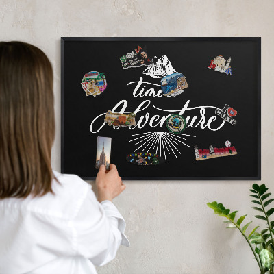 Tableau magnétique encadré de couleur noire L'aventure