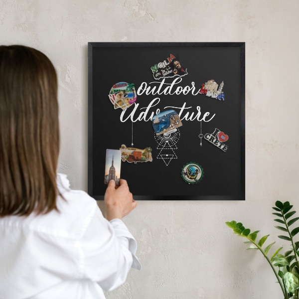 Tableau magnétique encadré de couleur noire Aventure en plein air