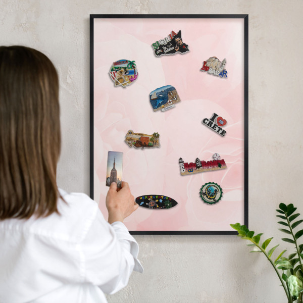 Tableau magnétique encadré de couleur noire Rose délicat