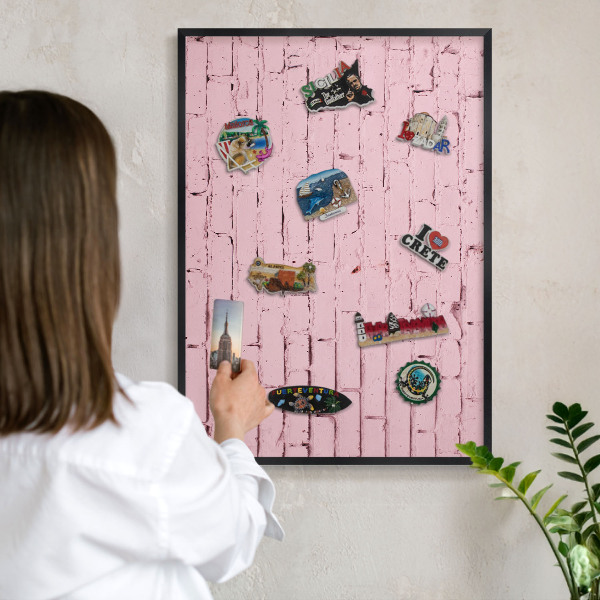 Tableau magnétique encadré de couleur noire Brique rose