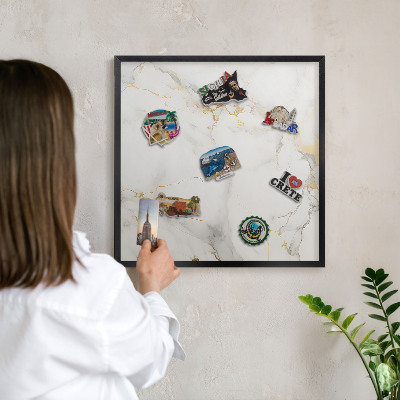 Tableau magnétique encadré de couleur noire Élégance délicate