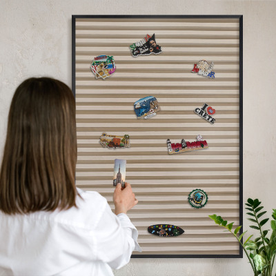 Tableau magnétique encadré de couleur noire Lattes de bois