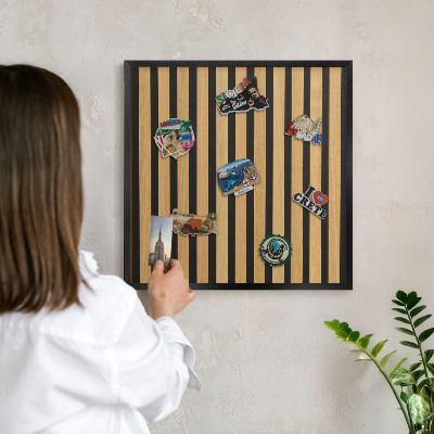Panneau pour aimants souvenirs cadre noir Rythmes en bois