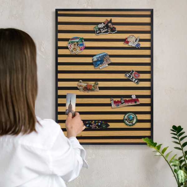 Panneau pour aimants souvenirs cadre noir Rythmes en bois