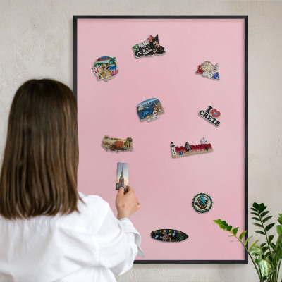 Panneau pour aimants souvenirs cadre noir Rose clair