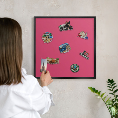 Tableau magnétique encadré de couleur noire Rose énergétique