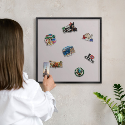 Tableau magnétique encadré de couleur noire Gris cendré