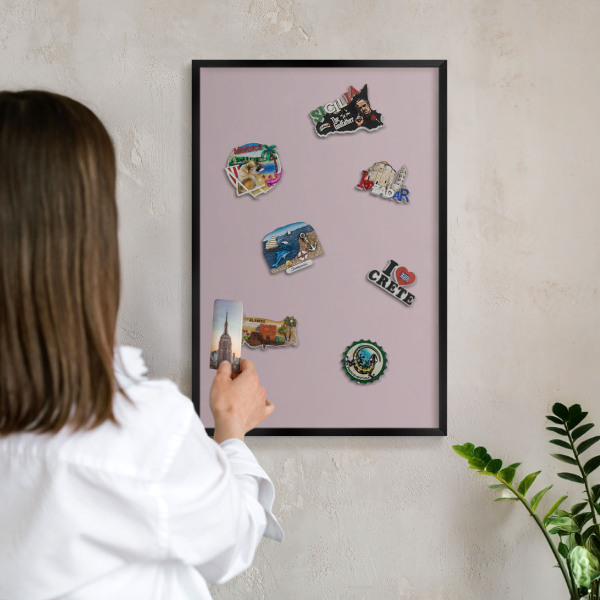 Tableau magnétique encadré de couleur noire Lilas pastel