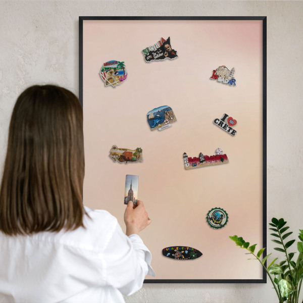 Tableau magnétique encadré de couleur noire Beige doux