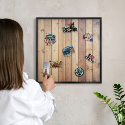 Panneau pour aimants souvenirs cadre noir Planches en bois