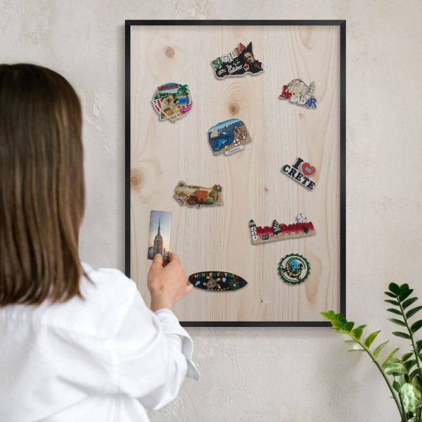 Panneau pour aimants souvenirs cadre noir Motif en bois