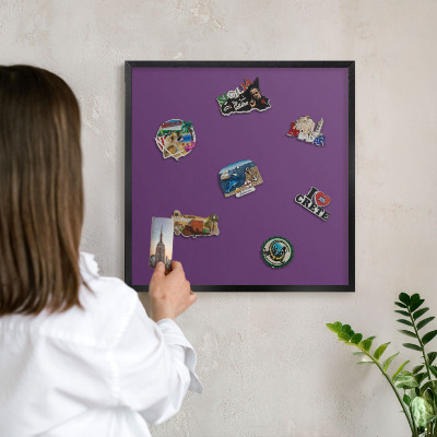 Tableau magnétique encadré de couleur noire Violet intense