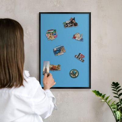 Tableau magnétique encadré de couleur noire Eau bleue