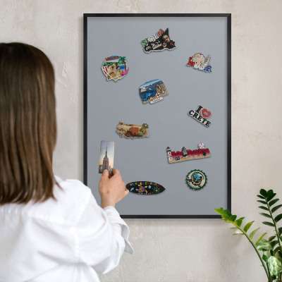 Tableau magnétique encadré de couleur noire Gris délicat