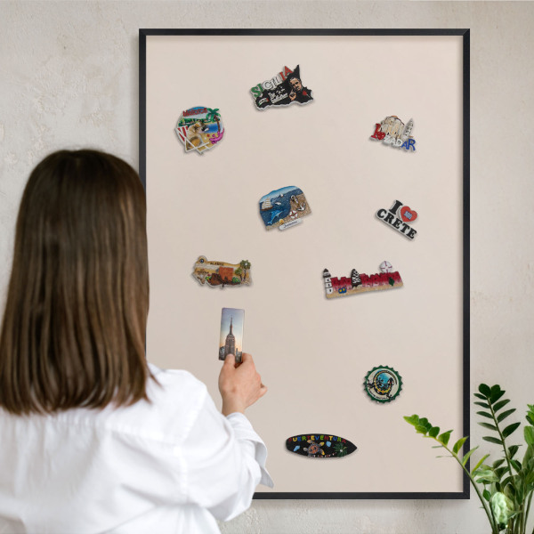 Tableau magnétique encadré de couleur noire Beige chaud