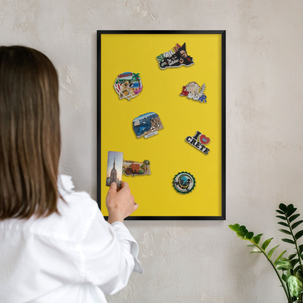 Tableau magnétique encadré de couleur noire Jaune intense